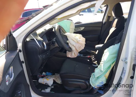 2022 Kia Forte Lxs из США, поврежденный, VIN 3KPF24AD8NE474371